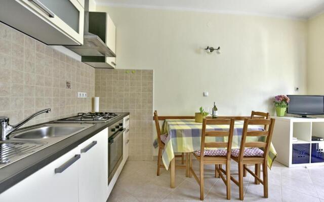Apartments Nevija 188