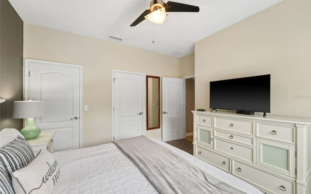 4BR Disney Vacation Home Private Pool - 4841