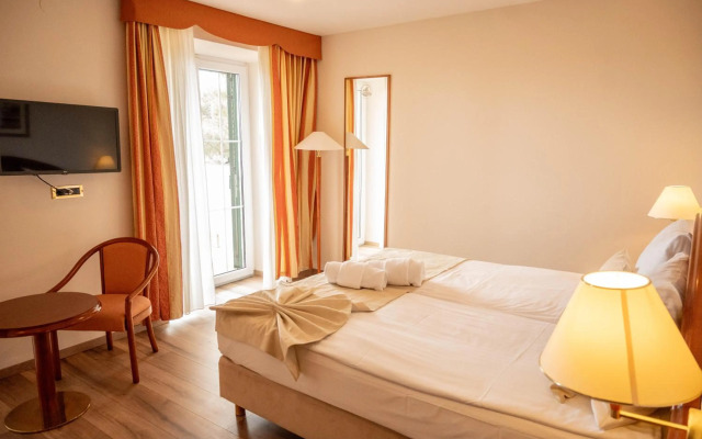 Hotel Kanajt