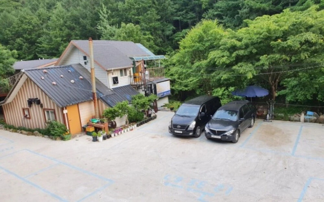 Yecheon Mulmalgeun Sangol Pension