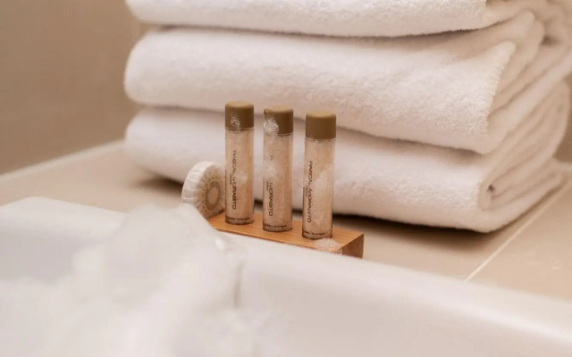 Tinah - Champs Elysées