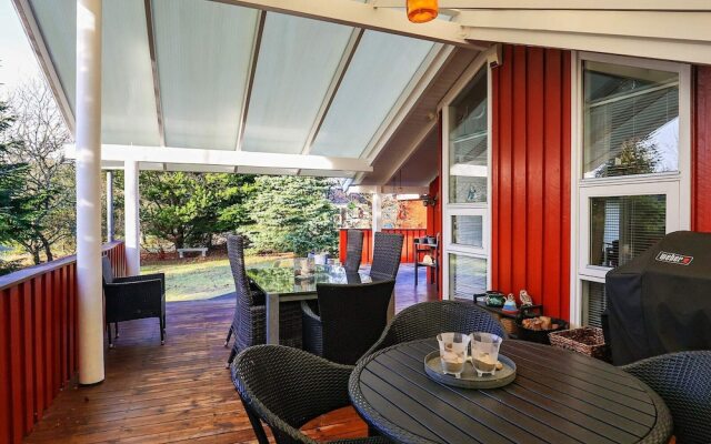 6 Person Holiday Home in Hals