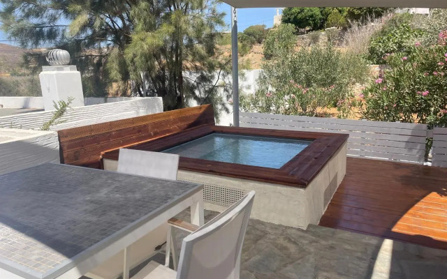 Syros village suites