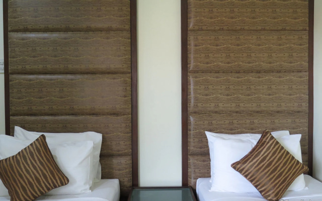 717 Cesar Place Hotel