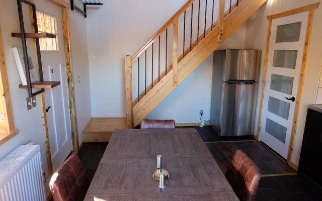 Red Cariboo Apartments