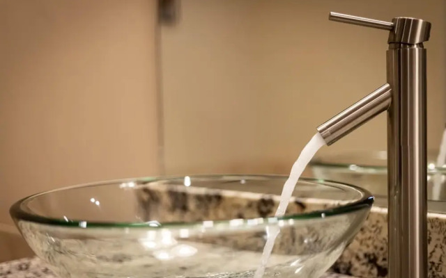 Tahoe Woods Villa - Walk to Beach and Gondola/ Heavenly Ski