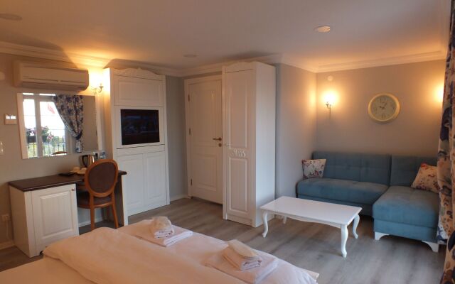 Real King Boutique Hotel