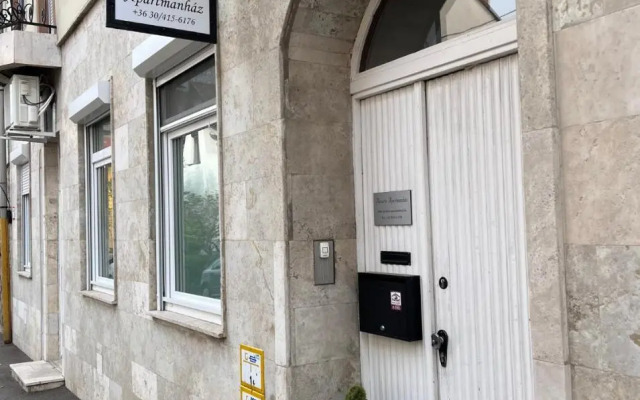 Pacsirta Apartman Grand