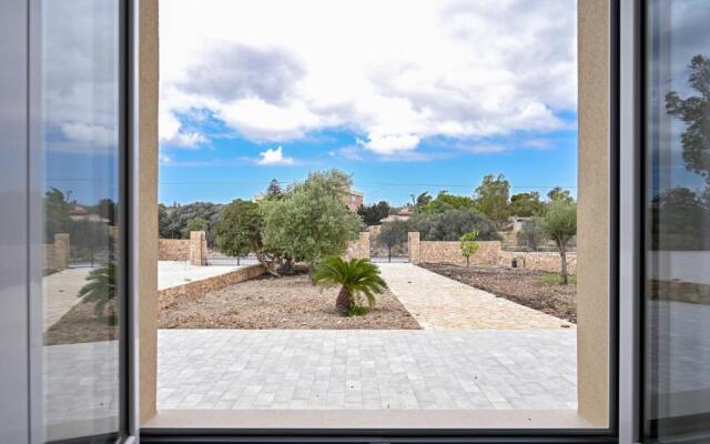 Dimora Savarino Suites with pool