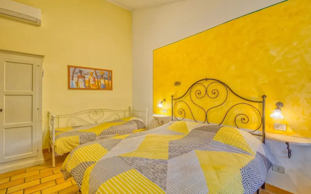 Mustard apt With Shared Pool