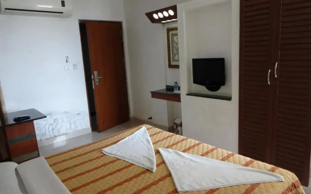 Lotus Bay View Hotel