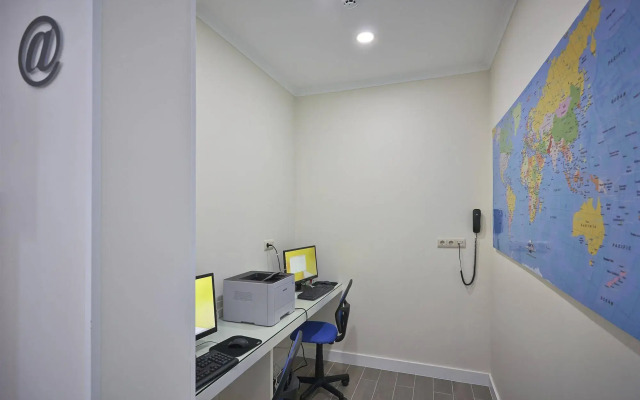 Welcome In - Suites & Hostel