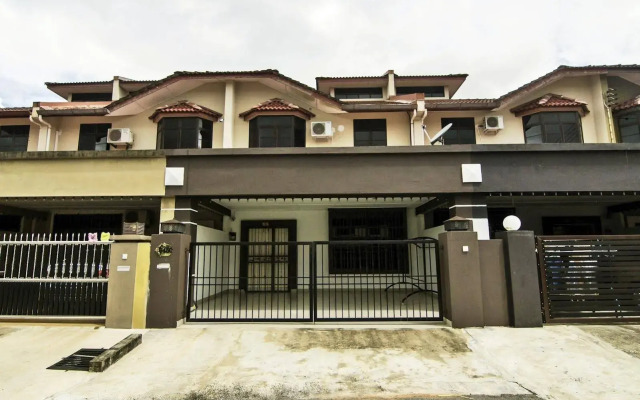 Sakura Gita Guesthouse