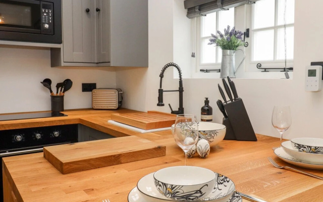 The Snug at Pickelden Farmhouse