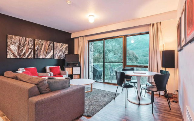 Lantern 1 Bedroom Balcony with expansive view