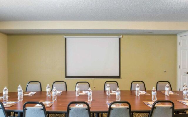 MainStay Suites Knoxville North I-75