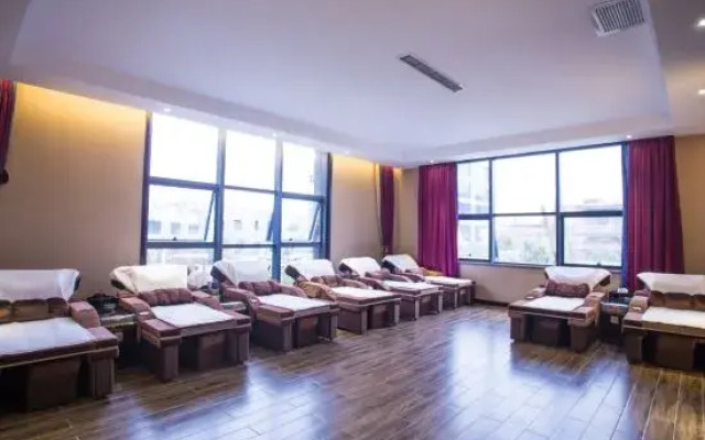 Guangnan Babaogong Hotel