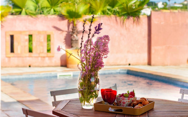 Casa Rosa Boutique Home