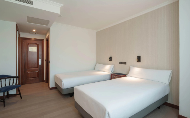 Hotel Carrís Almirante