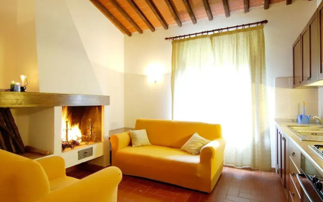 Pleasant Apartment With Swimming Pool,garden,bbq, Parking