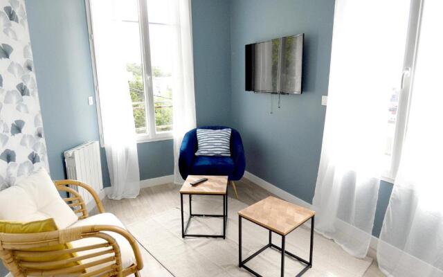 Superbe studio lumineux, jolie vue mer [LeDellec]