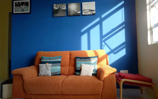 3BdR&2Bth condo Middle of Penang