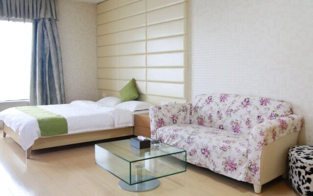 Nanjing Mo He Ting Hotel