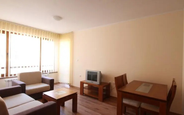 Apartment New Estate Cedar Lodge 4