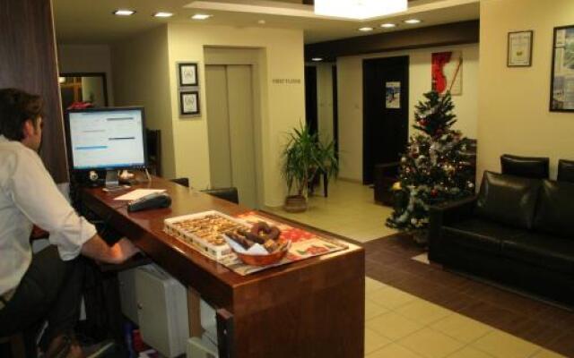 ★ Stylish & Cozy Studios in Valentina Heights Boutique Hotel ★