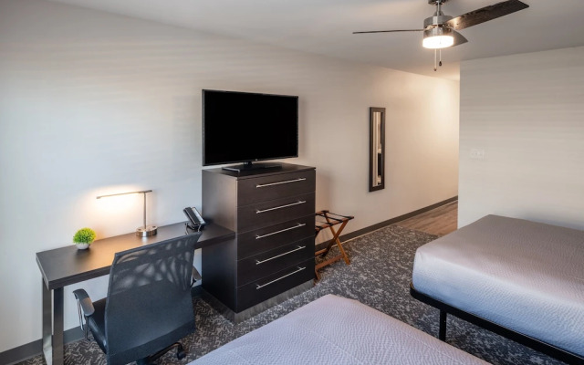 Stay APT Suites Alexandria-Fort Belvoir
