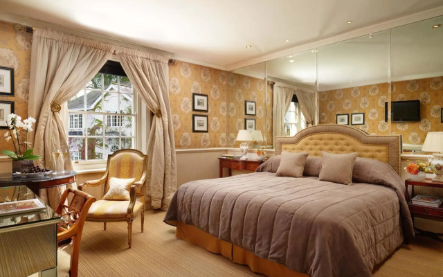 Summer Lodge Country House Hotel
