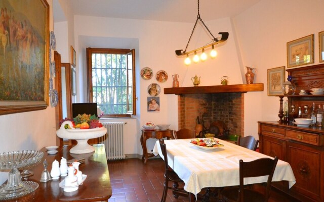 Charming Villa in Tuscany With Swimming Pool