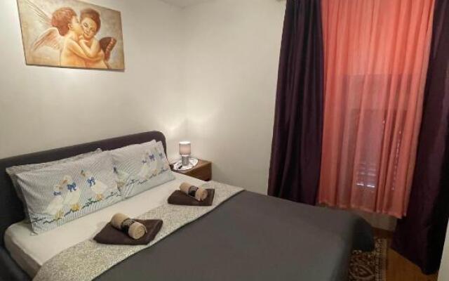 Studio Apartment Alma