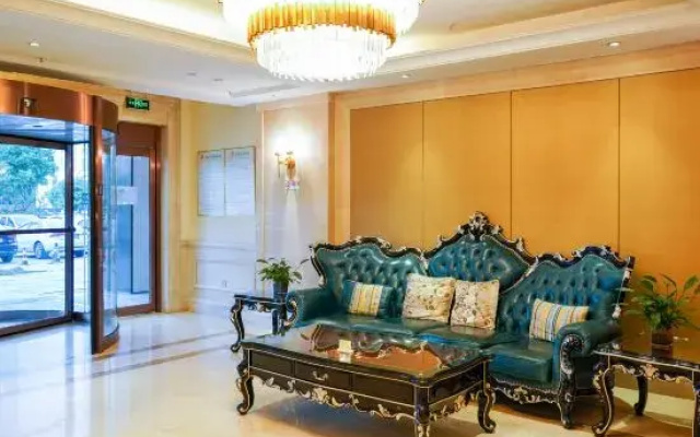 Vienna 3 Best Hotel (Linyi Luozhuang District Government Shuangyue Lake)