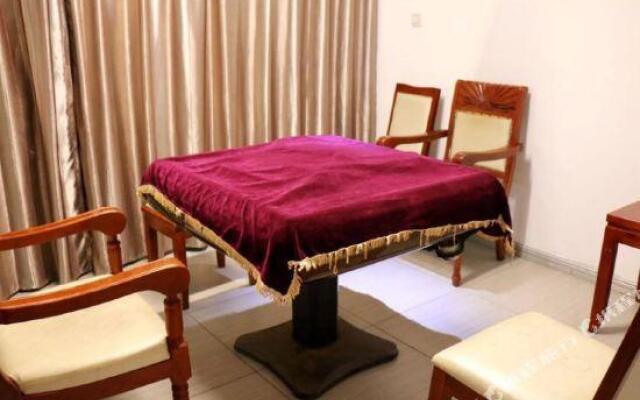 V8 Theme Hotel Xiuying