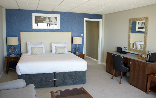 Sandbanks Hotel