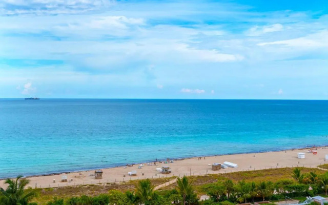 Ocean View Private Residence - 906