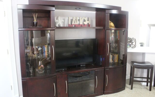 Terrace Park Suites Old Northeast by Tech Travel