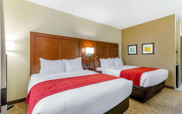 Comfort Inn & Suites Salina North