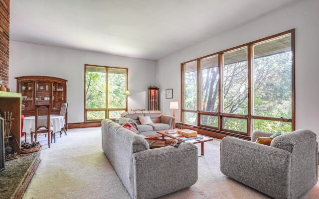 15 Mi to Downtown Minneapolis: Retreat on 5 Acres