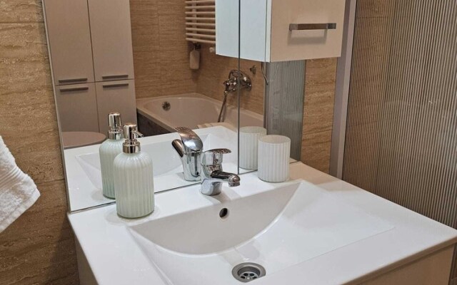 2 Bed Apartment in Zyrardow