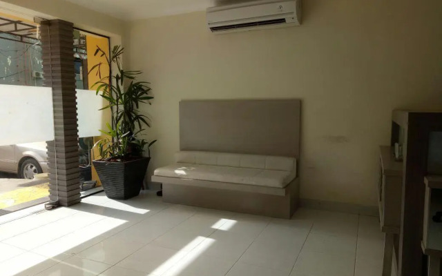 Ethan Hotel Cilincing Plaza