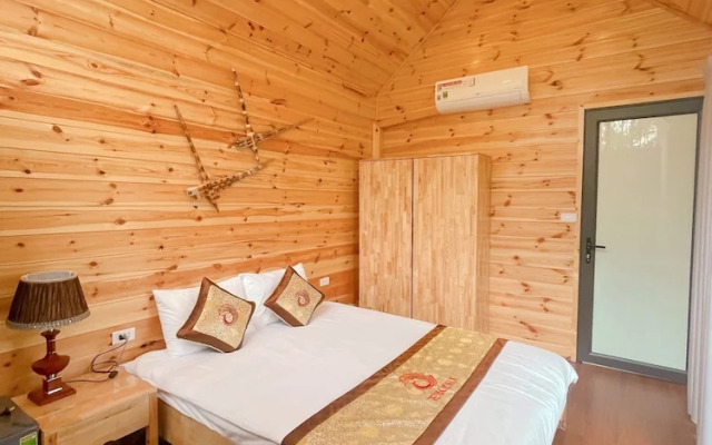 Phoenix Moc Chau Hotel