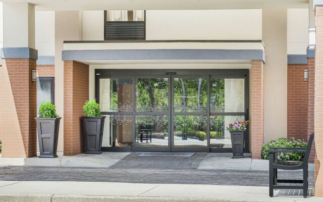 Hampton Inn Commerce