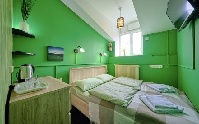 Liberty Island Hotel