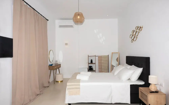 Adyton Luxury Suites & Pools Mykonos