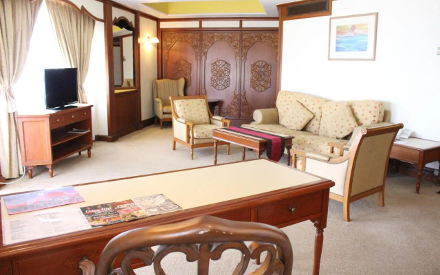 Primula Beach Hotel