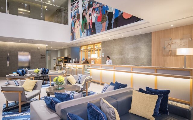 Holiday Inn Express Bangkok Sathorn