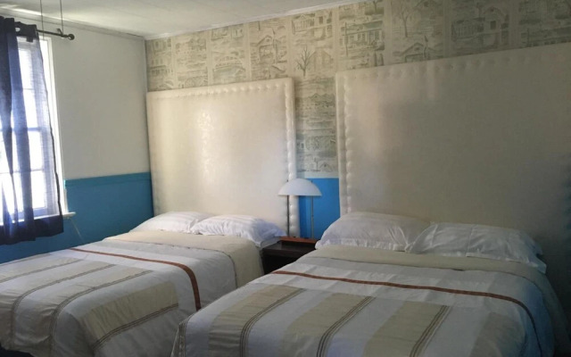 Manor Motel