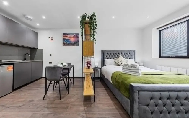 Chic Studio in Golders Green Near Tube Station